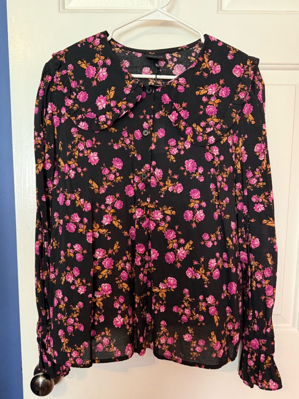 Who What Wear Black Floral Button-Up Blouse with Pink & Tan Flowers
